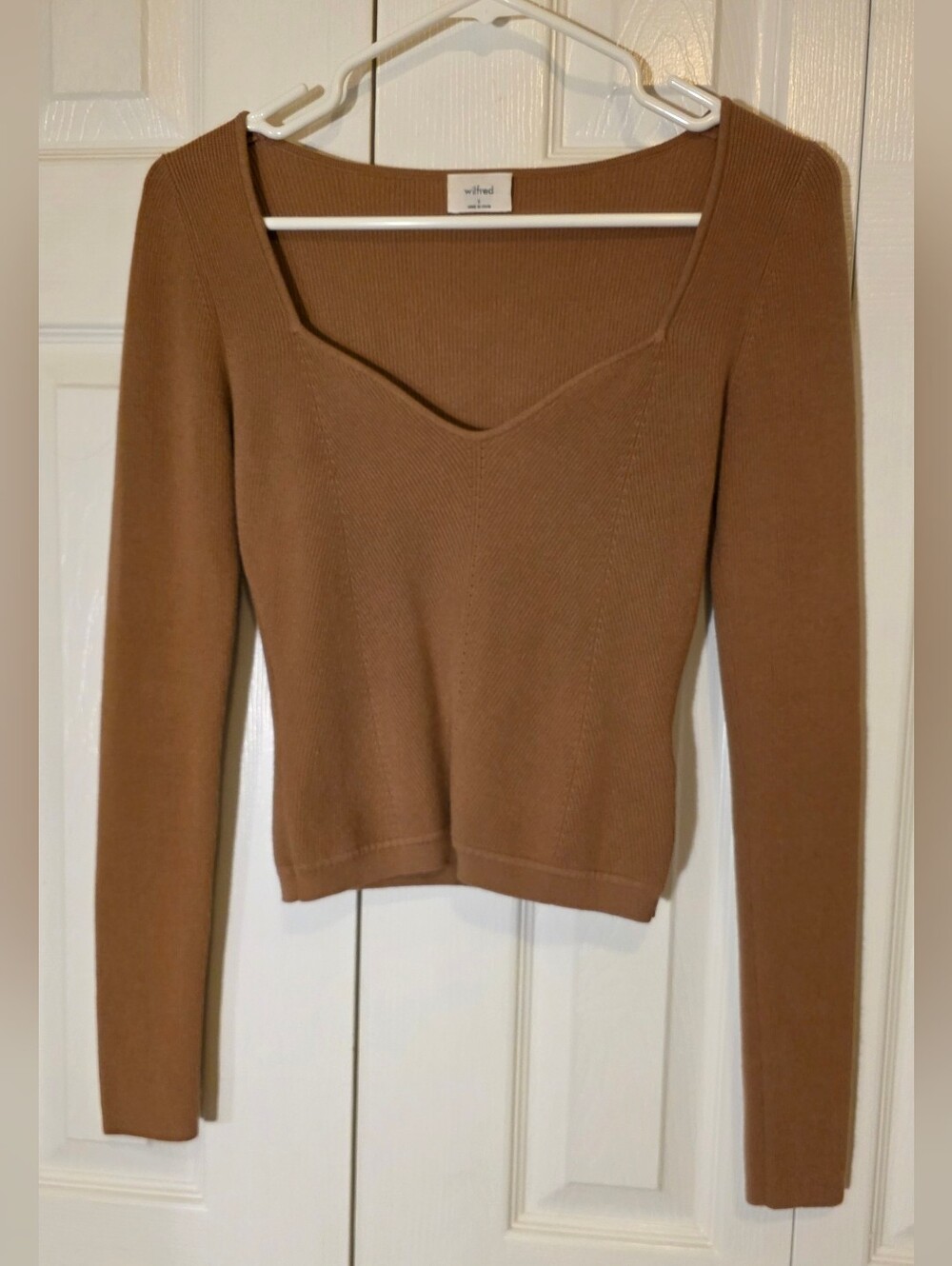 Aritzia Wilfred Tuscany Sweater In Camel Size Small - Picture 2 of 7